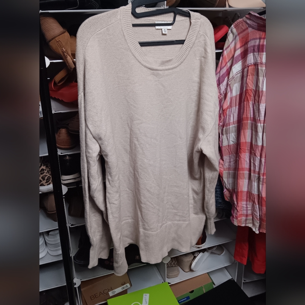 FREE ASSEMBLY SWEATER